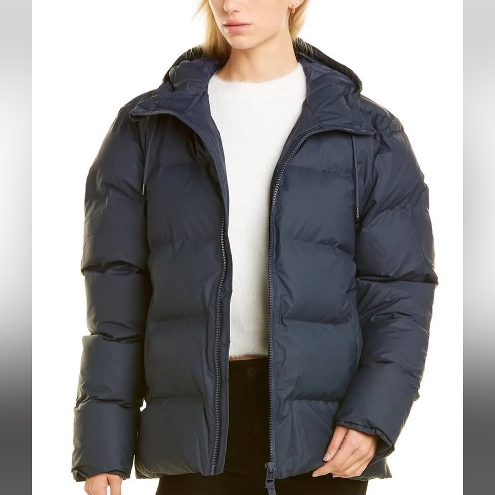 RAINS navy puffer coat. Small/medium. Unisex